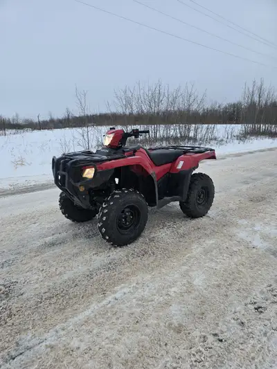 APPLY NOW: https://www.ridecollective.ca/get-pre-approved 2025 HONDA FOREMAN TRX520 • Powerful 520cc...
