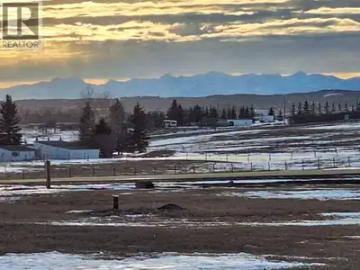 Build your rural dream home in the quiet cul-de-sac of PEAKS VIEW ESTATES. Enjoy the gentle southwes...