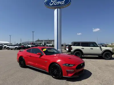 2021 Ford Mustang GT PREMIUM! / PERFORMANCE PKG! / CARBON SPORT , View more