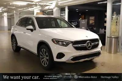 This Mercedes-Benz GLC 300 has a strong Intercooled Turbo Gas/Electric I-4 2.0 L/121 engine powering...