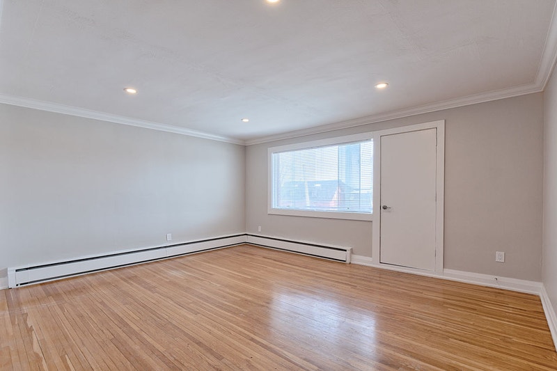 Two Bedroom Apartment Available For Immediate Occupancy! Long Term