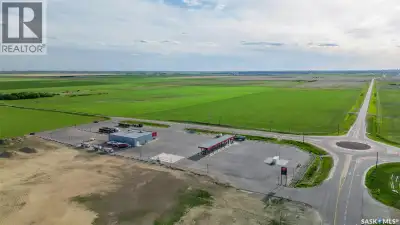 An opportunity to create a development for country living or development. SE SEC 20-17-18-W2, Ext. 1...