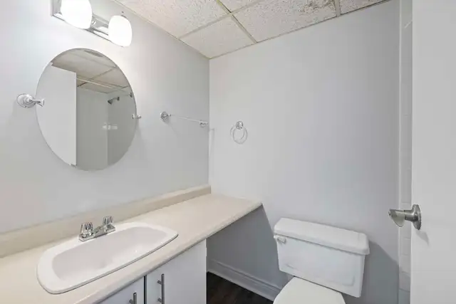 Spring Garden - Bachelor available at 5770 Spring Garden Road, H in Long Term Rentals in City of Halifax - Image 15