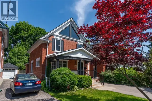40 WOODLAND Avenue Kitchener, Ontario in Houses for Sale in Kitchener / Waterloo - Image 4