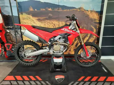 The 2026 Ducati Desmo MX 450 is a purpose-built motocross machine designed for serious off-road perf...