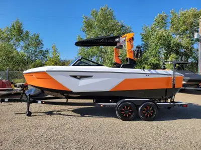 BOAT SHOW SEASON SALES EVENT ON NOW! Finance for $789 Bi-Weekly OAC! 2024 Nautique Super Air Nautiqu...