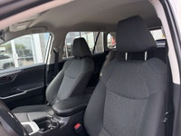 2021 Toyota RAV4 LE AWD Dependable, fuel-efficient, and ready for Manitoba roads, this 2021 Toyota R... (image 3)