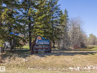 Welcome to the Summer Village of Ross Haven, only 40 minutes west of Edmonton and on the North side...