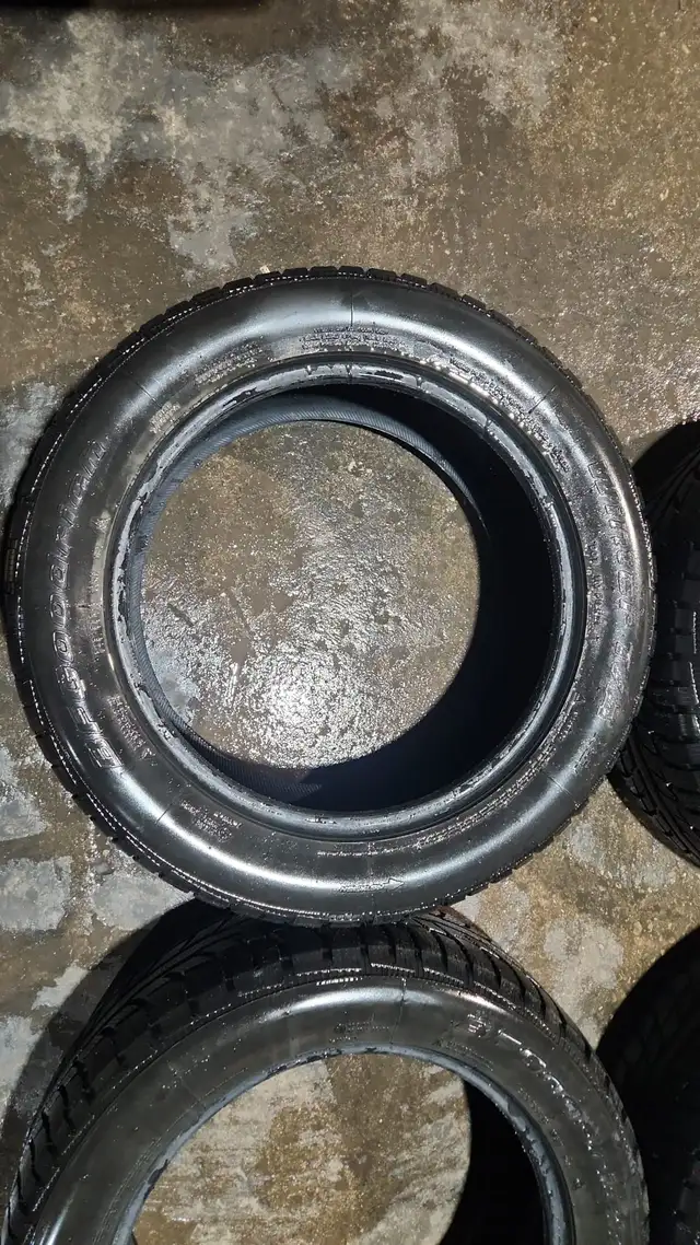 245 55 19 - BFGoodrich Winter T/A KSI - LIKE NEW in Tires & Rims in Kitchener / Waterloo - Image 5