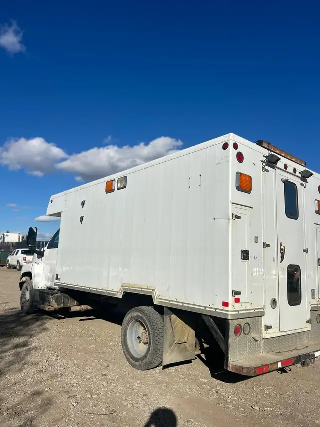 2008 GMC C6500580120325989355527