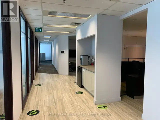 600-31 - 3300 HIGHWAY 7 DRIVE W Vaughan (Vaughan Corporate Centr in Commercial & Office Space for Rent in Markham / York Region - Image 10