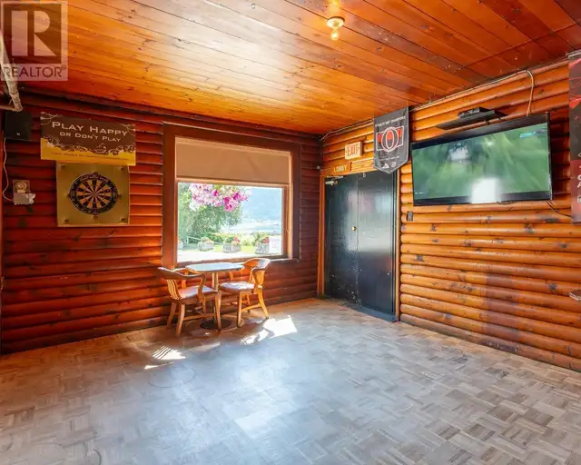 92 4TH Avenue Nakusp, British Columbia in Commercial & Office Space for Sale in Nelson - Image 36