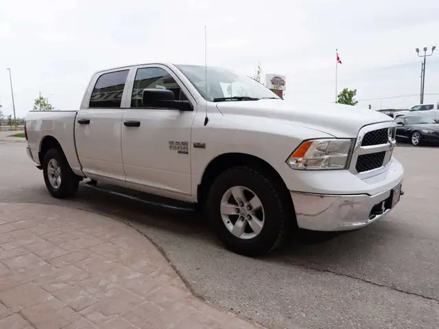 2023 Dodge RAM 1500 SLT Crew Cab - SHORT BED | 4x4 | LOW KMS!!! in Cars & Trucks in Winnipeg - Image 11