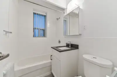 149 St. George - Studio Apartment for Rent