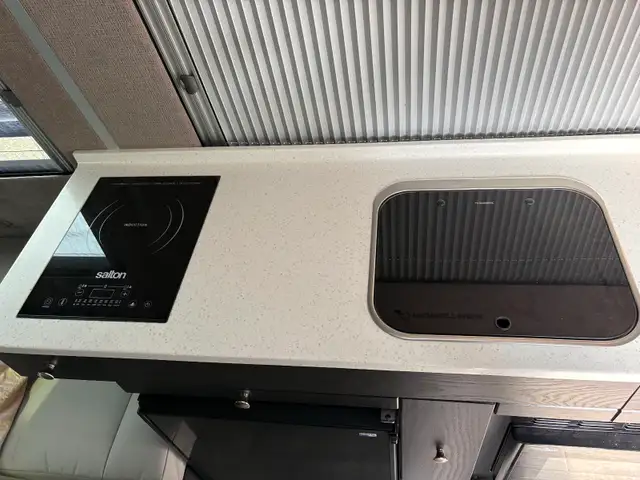 2021 Roadtrek SS Agile in RVs & Motorhomes in Edmonton - Image 6