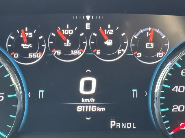 2017 GMC Sierra 1500 Denali 4x4 Crew Cab • 6.2L • Sunroof • Pwr  in Cars & Trucks in Calgary - Image 18