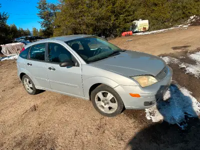 2005 FORD FOCUS PART OUT GOOD ENGINE 5 SPEED & MORE 265KM CALL /TEXT KEVIN 2503651624 CASTLEGAR BC