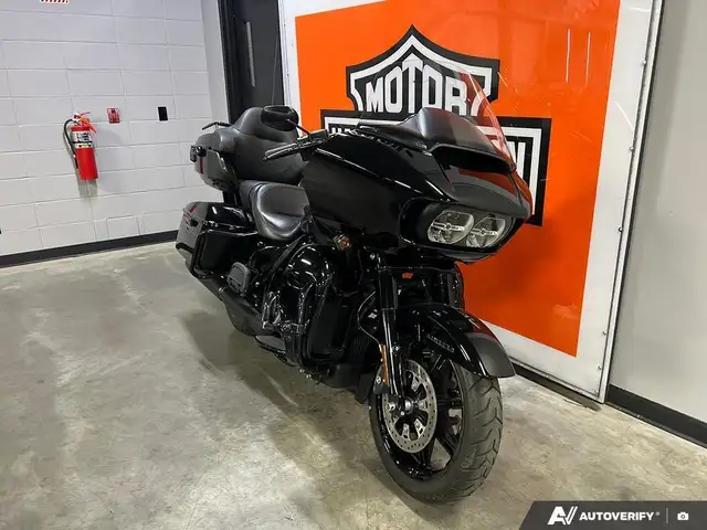 2024 Harley-Davidson FLTRK - Road Glide(TM) Limited in Sport Touring in Calgary - Image 4