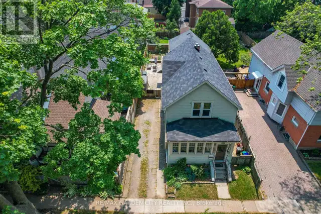 218 RUSSELL AVENUE S St. Catharines (Downtown), Ontario62864755941377122