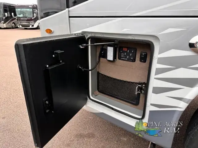 2024 Entegra Coach Anthem 44D 450 h.p. / 1250 ft-Lbs of Torque in RVs & Motorhomes in Moncton - Image 64