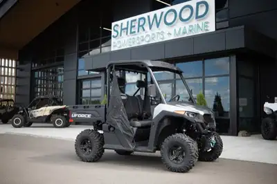 Engine Type: Single-Cylinder, liquid cooled, SOHC,4-valve, 4-stroke Displacement: 580 cc Bore and St...