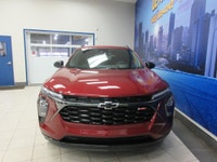 CHEVROLET TRAX 2024 2RS AUTOMATIQUE TOUT ÉQUIPÉ / TOIT OUVRANT ÉLECTRIQUE / VOLANT CHAUFFANT / BANCS... (image 3)