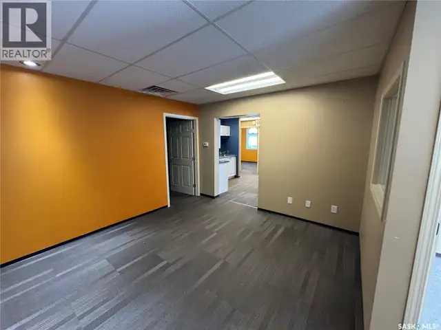 102 Sims AVENUE Weyburn, Saskatchewan in Commercial & Office Space for Sale in Regina - Image 7