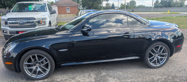 2005 Lexus SC 430 2dr Convertible in Cars & Trucks in Cambridge - Image 3