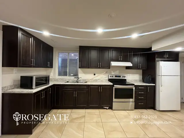 2-Bedroom Basement Apartment in Brampton | 900 Sq. Ft. + In-Unit in Long Term Rentals in Mississauga / Peel Region - Image 3
