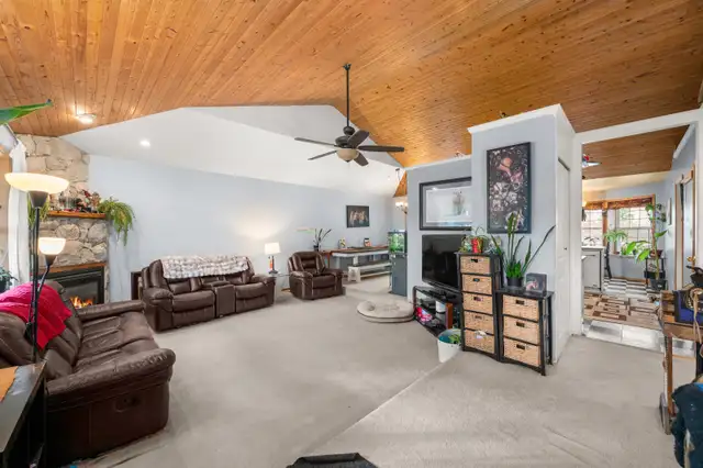 Developers Dream | 2.16 Acres Langley Income Property in Other in Delta/Surrey/Langley - Image 4