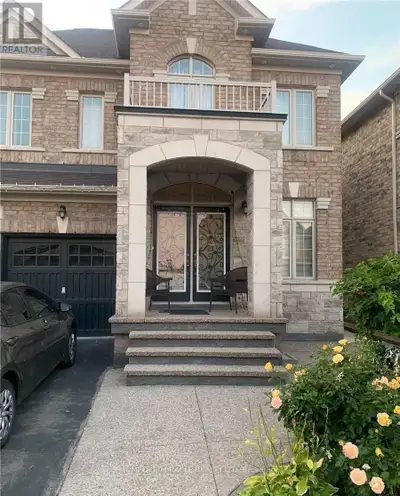 12 BILBY STREET Brampton (Northwest Brampton), Ontario