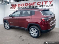 This Jeep Compass boasts a Regular Unleaded I-4 2.4 L/144 engine powering this Automatic transmissio... (image 3)