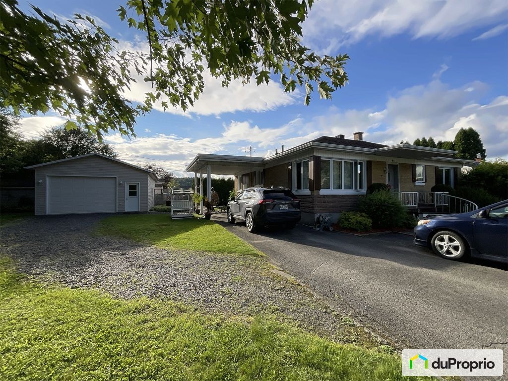 $449,500 - Bungalow for sale in Chicoutimi (Chicoutimi-Nord) — photo 2