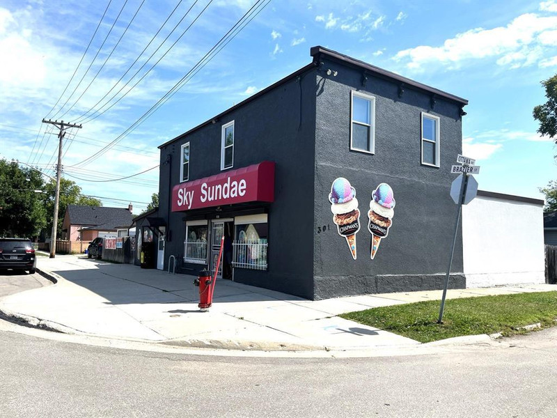 301 Ottawa Avenue Winnipeg, Manitoba Commercial & Office Space for