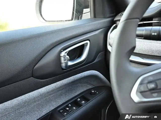 2025 Jeep Compass Sport 4x4 Nav Capable Heated Seats in Cars & Trucks in St. Albert - Image 18