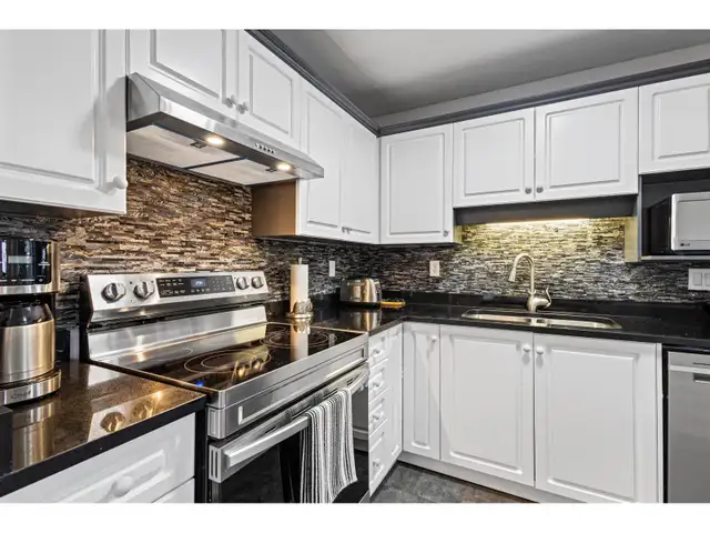 206 32120 MT WADDINGTON AVENUE Abbotsford, British Columbia in Condos for Sale in Abbotsford - Image 11