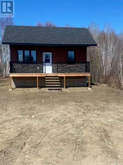 Located steps from the Eagle Point Golf Course. This cute and cozy tiny home is located nestled in t...
