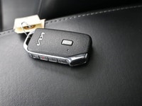 Powerful Engine: 3.8 L V6 with 291 hp and 262 lb-ft of torque â€” plenty of power for highway drivin... (image 4)