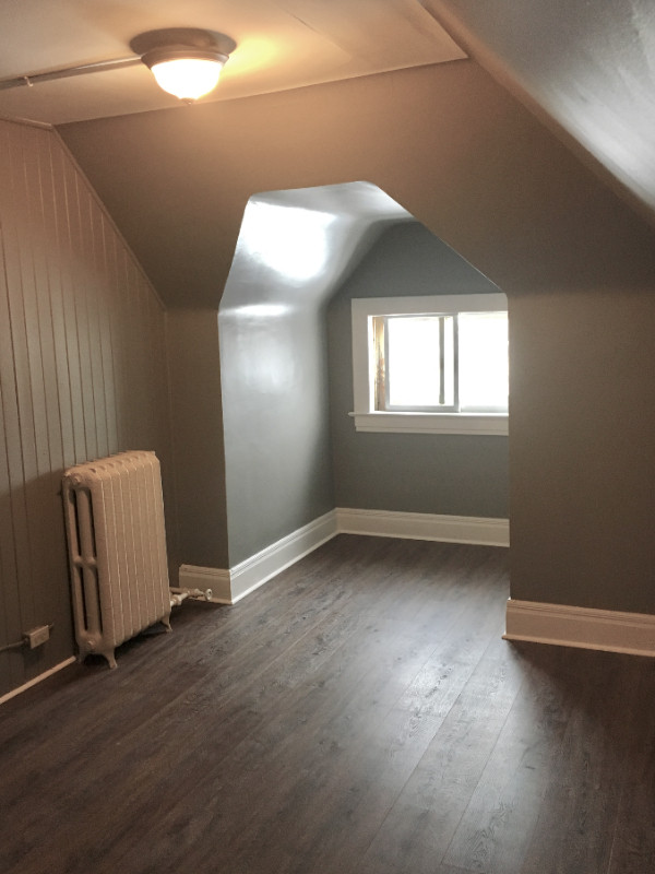 3bedroom Apartment on Catherine St. Available Sept. 1st, 1300 Long