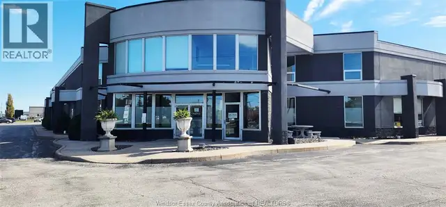 301 CROFT DRIVE Unit# 4-5 Lakeshore, Ontario in Commercial & Office Space for Rent in Windsor Region - Image 2