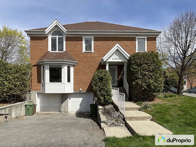 $849,000 - Townhouse for sale in St-Lambert — photo 1