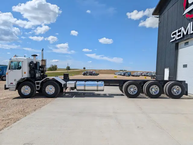 2007 PETERBILT 320 in Heavy Trucks in Winnipeg - Image 10