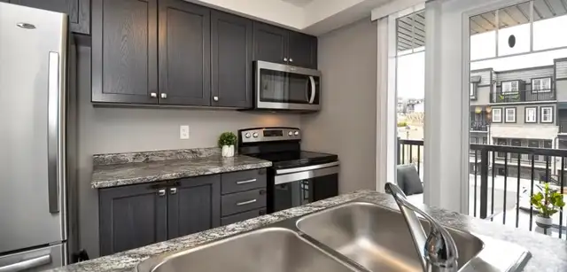2bedroom house for rent in kitchener in Ontario in Canada - Image 3