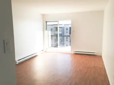 GRAND 3 ½ RÉNOVÉ,SECTEUR PAISIBLE-1035$ TOUT INCLUS,JUIN OU JUIL