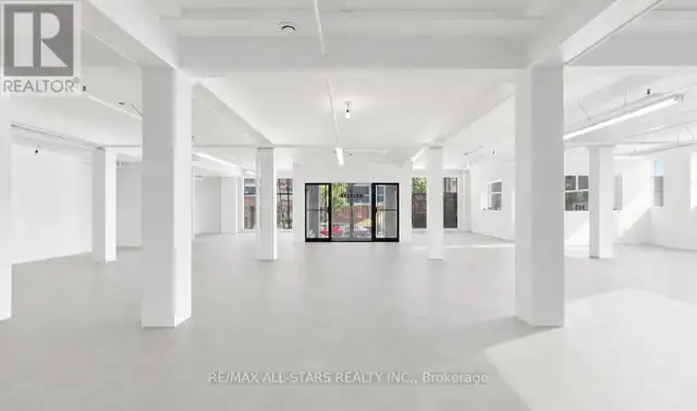 102 - 14 MCCAUL STREET Toronto (Kensington-Chinatown), Ontario in Commercial & Office Space for Rent in City of Toronto - Image 5