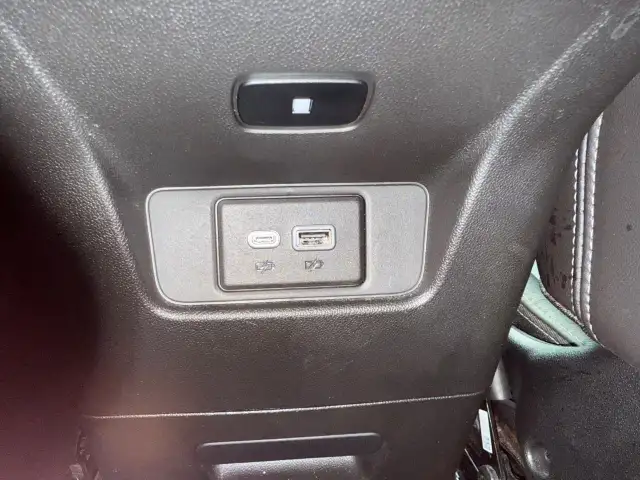 2023 Cadillac XT6 AWD Sport LOW KM!! PANO ROOF, BOSE AUDIO, LOAD in Cars & Trucks in Ottawa - Image 37