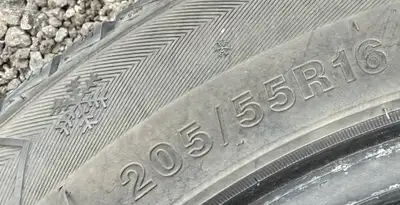 Brand SUNNY SIZE. 205-55-16 good condition winter tires please contact me at 16476407817