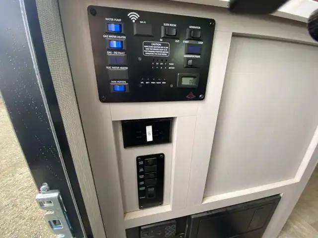 2024 Coachmen RV Freelander 23FS in RVs & Motorhomes in Kamloops - Image 29