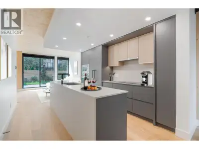 NEW PRICING & MOVE-IN READY! Designed for distinction, Timber House by Aragon is the final waterfron...
