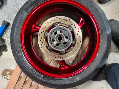 Gen 2 Hayabusa Rear Wheel Complete Assembly $300 (rotor & cush drive included) Nice straight conditi...